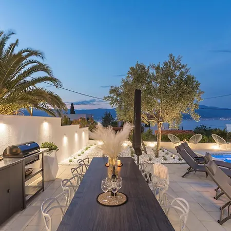 Attractive In Slatine Traù