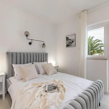 Apartman Attractive In Slatine