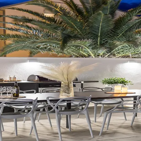 Attractive In Slatine Apartman Trogir