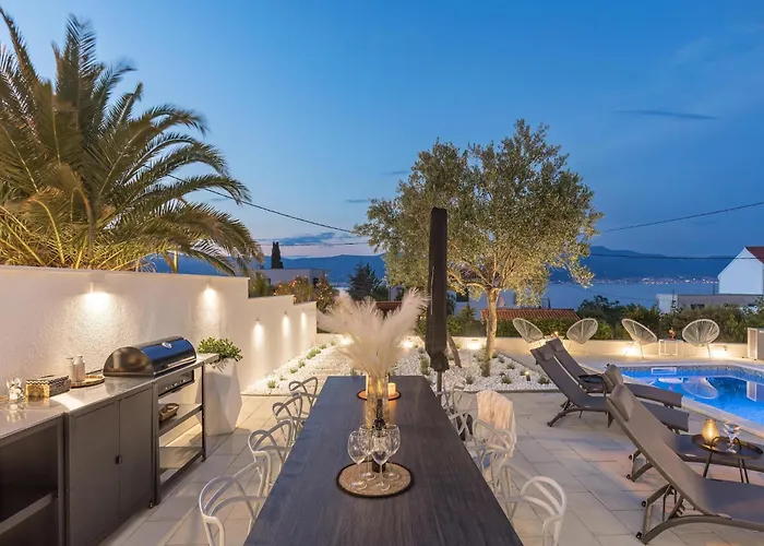 Attractive In Slatine Trogir