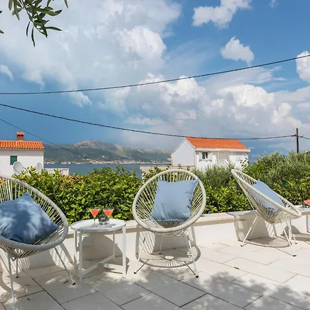 Attractive In Slatine *