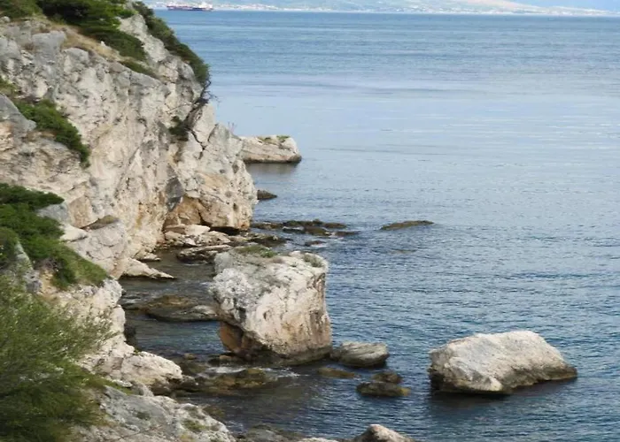 Attractive In Slatine *